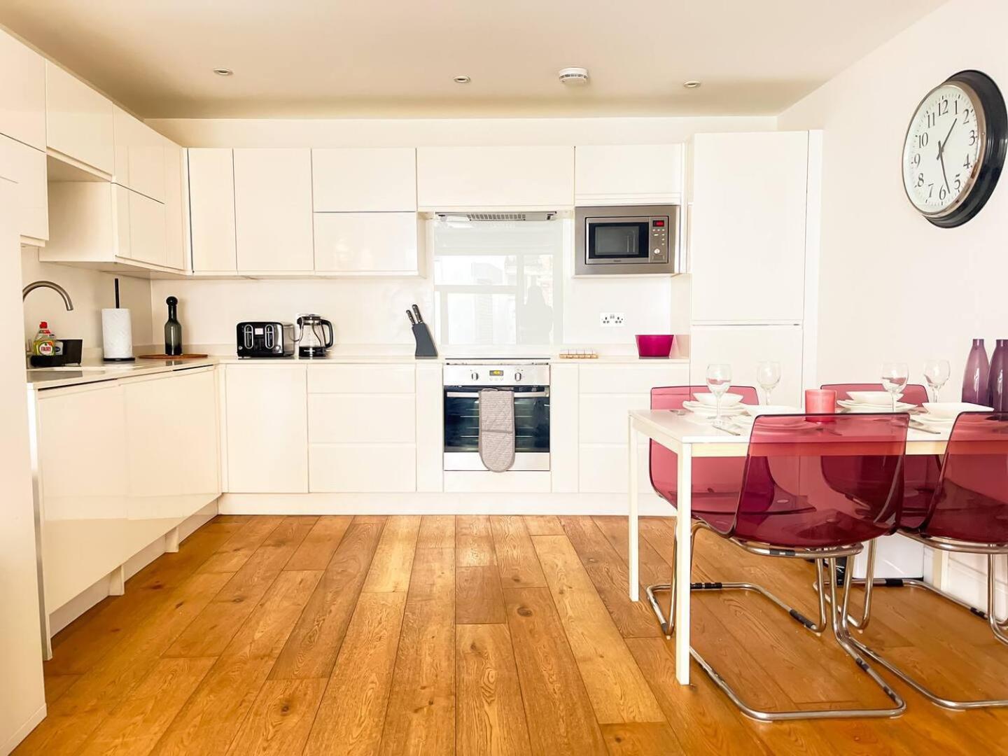 Omega Terrace, Luxury Modern Interior, Located Close To Alexandra Palace ลอนดอน ภายนอก รูปภาพ